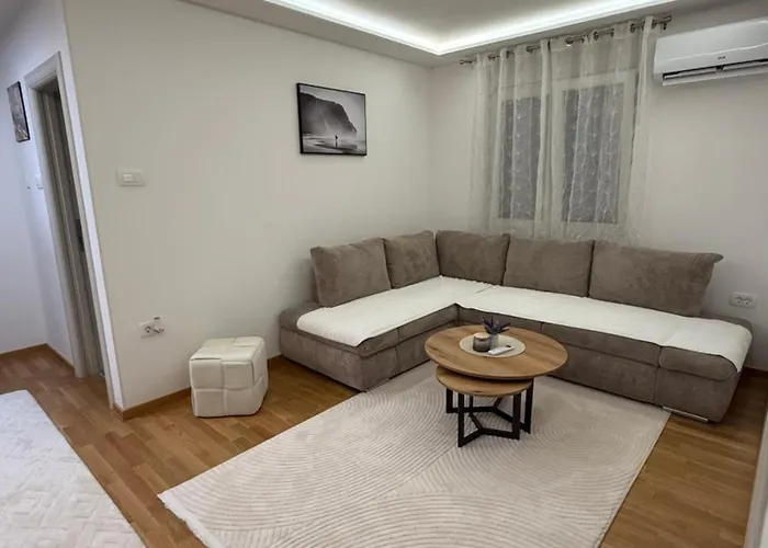 Phenix Parking Free Lägenhetshotell Podgorica