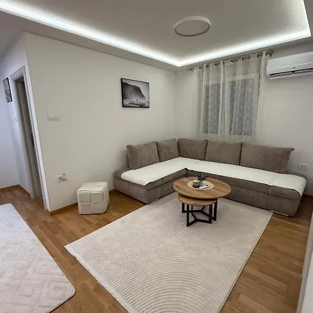Phenix Lux Parking Free Aparthotel Podgorica